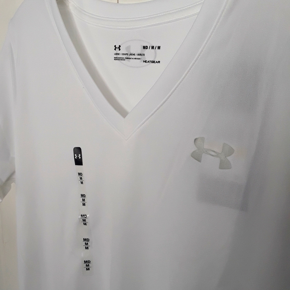 NWT Under Armour V Neck Tee - Picture 2 of 5